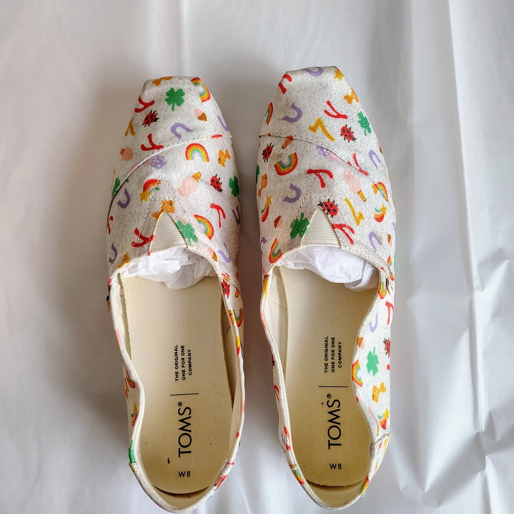 TOMS Lucky Slip On Shoes EUC